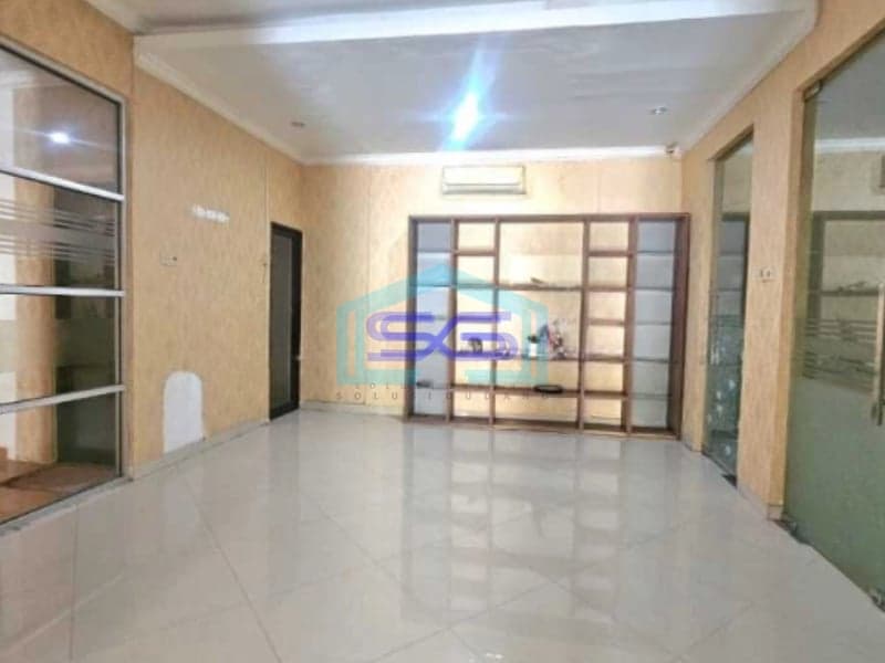 Disewakan Ruang Usaha untuk Kantor di Harapan Indah Bekasi Luas Bangunan 380m2