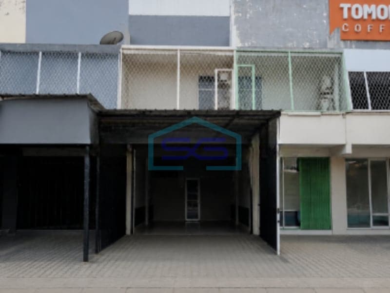 出售：位于雅加达西部 Taman Semanan Indah Boulevard 的沿街商铺，建筑面积 120 平方米