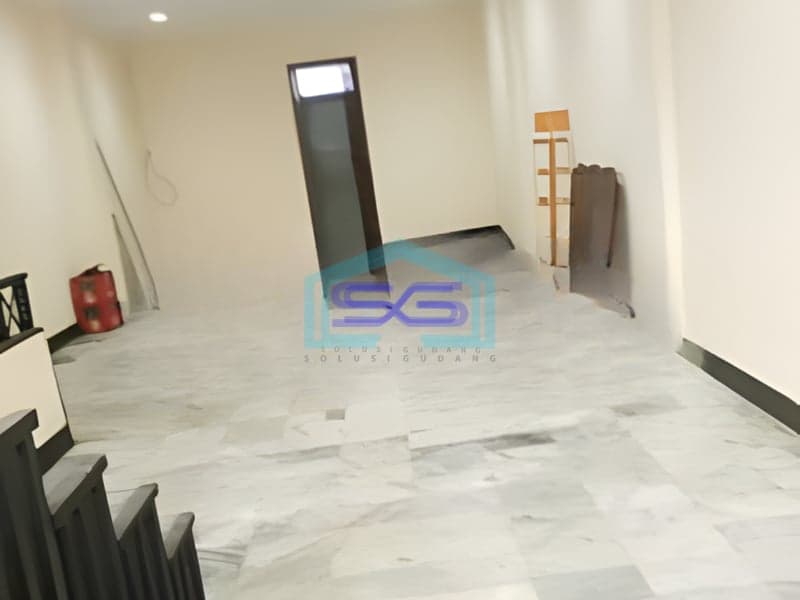 Dijual Ruko 3 Lantai Luas Bangunan  350 m² Lokasi Kebayoran Baru Jakarta Selatan