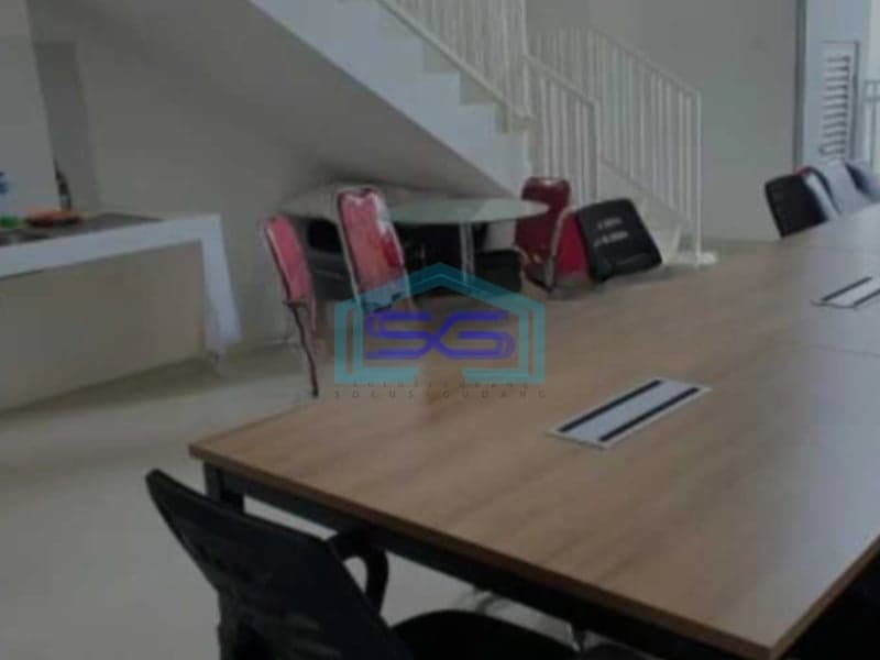 Disewakan Kantor Luas Bangunan 137 m² Lokasi Central Park Jakarta Barat