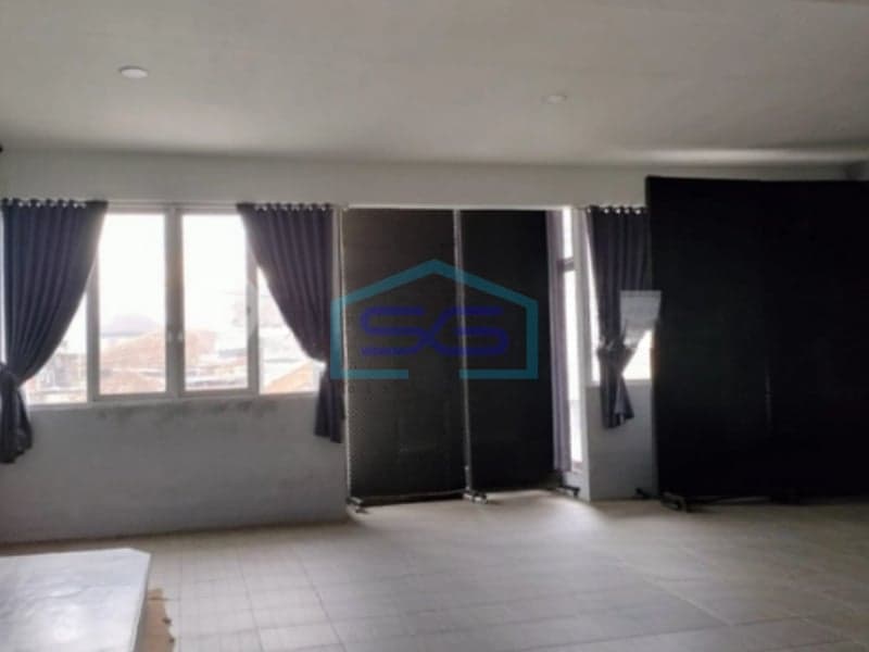 出售：Rajawali Bandung 的商业空间，可立即入住，土地面积 259 平方米