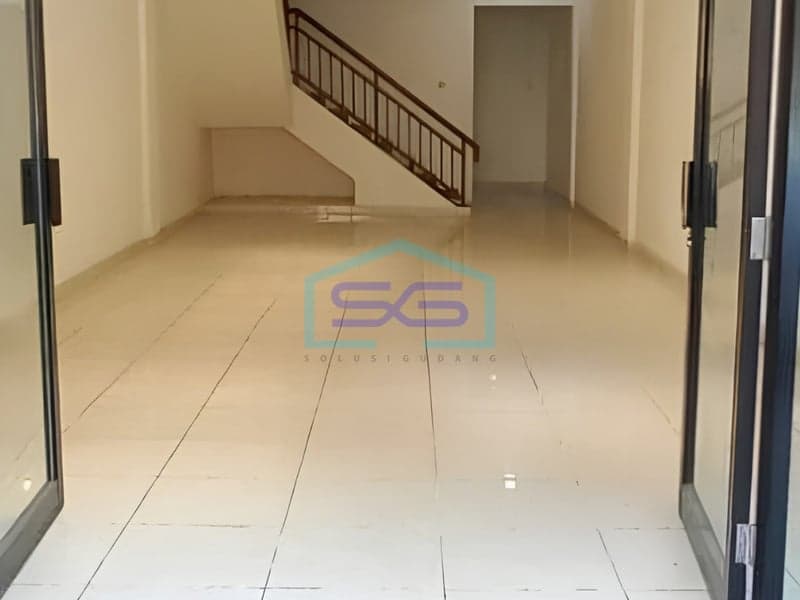 Disewakan Ruko 3 Lantai di Kelapa Gading Jakarta Utara Luas Bangunan 200 m²
