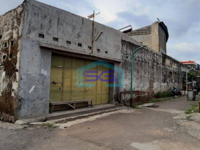 Disewakan Gudang Strategis + Kantor di Jalan Raya Kiaracondong Bandung LT 1800m2