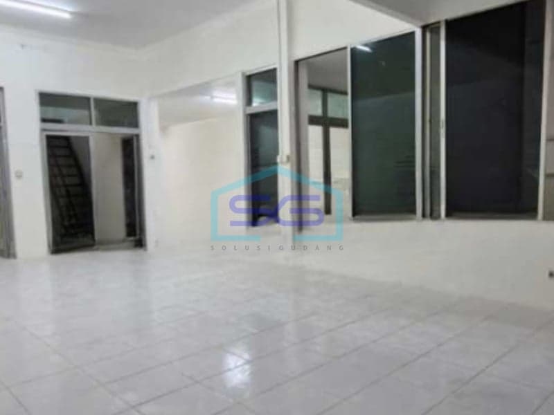 Disewakan Ruko Strategis Luas Bangunan 280 m² Lokasi Jakarta Selatan
