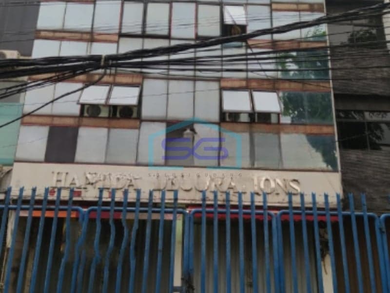 For Sale: Ready-to-Use Shophouse in Cilandak Barat, South Jakarta, Building Area 470 m²