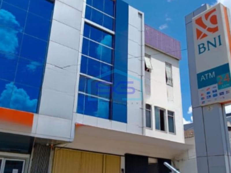 Cheap and Strategic Shophouse for Sale in Kebayoran Lama, South Jakarta LB 280 sqm