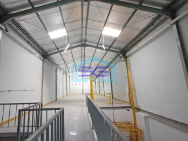 Disewakan Gudang Lokasi Strategis Luas Tanah 400 m² di Kalideres Jakarta Barat