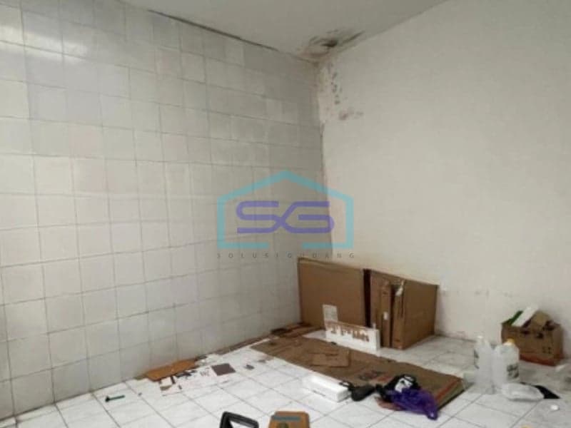 For Sale: Commercial Shop House, Land Area 149 m², Located in Surakarta