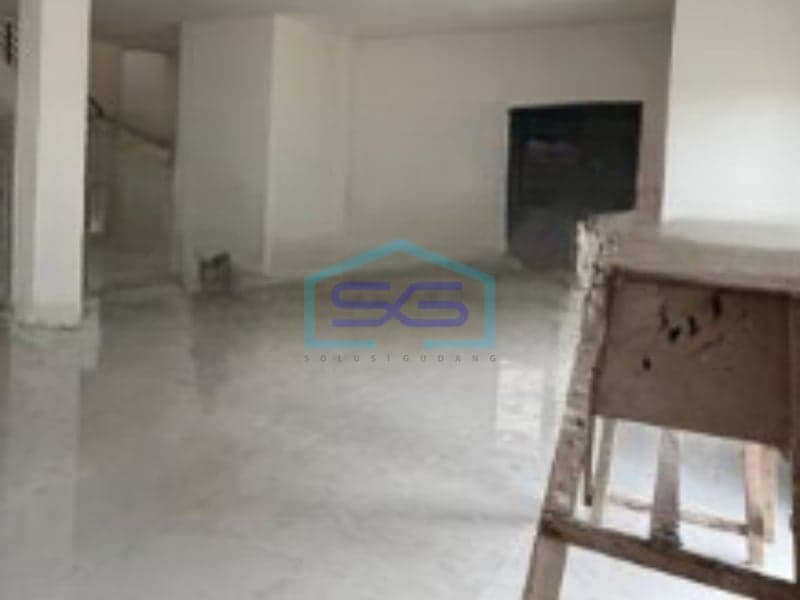 Disewakan Ruko Luas Bangunan 220 m² Lokasi Bebas Banjir di Gading Serpong Tangerang