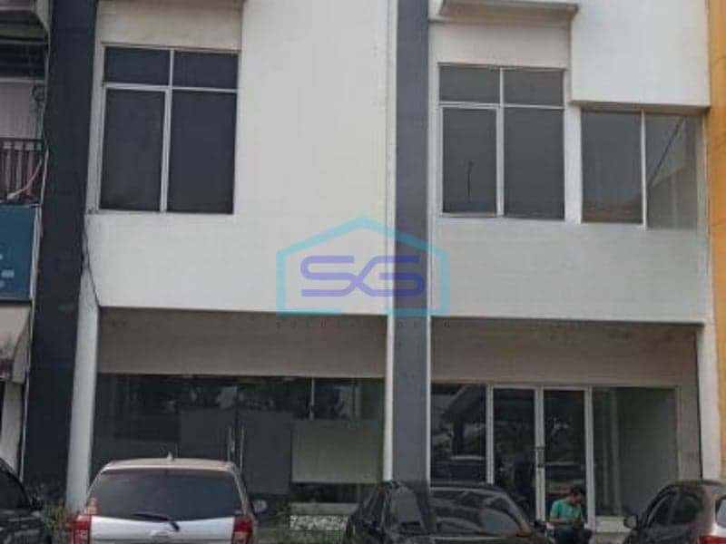 Disewakan Ruko Pinggir Jalan Raya Jakarta Timur Luas Bangunan 360 m²