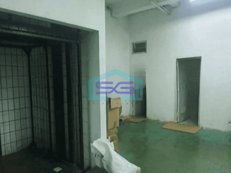 Dijual Gudang Ada Kantor Luas Bangunan  1500 m² du Cengkareng Jakarta Barat