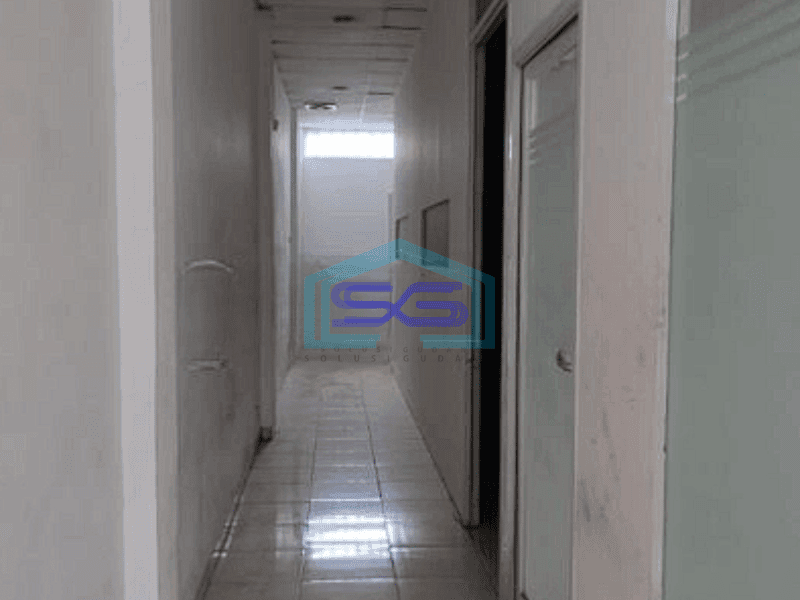 Disewakan Ruko Tomang Strategis Jakarta Barat Luas Bangunan 200m2