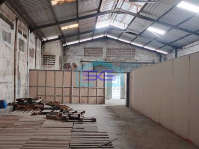 Dijual Gudang Strategis di Bandengan Jakarta Utara Luas Tanah 382m2 Cocok untuk Usaha