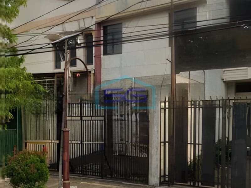 Dijual Ruko 2,5 Lantai Ada Rooftop Lokasi Prime Area di Solo Baru Jawa Tengah LT 190m2