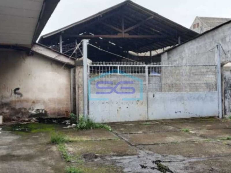 Dijual Ruang Usaha di Pusat Kota Karawang Barat, Jawa Barat LB 500 m²