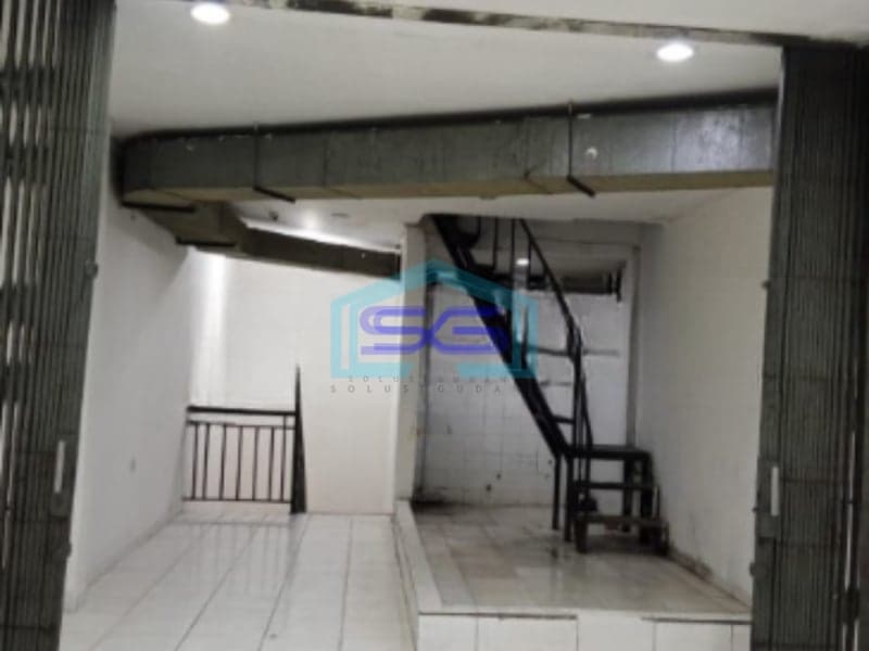Disewakan Ruko Lokasi Bebas Banjir di Tebet Jakarta Selatan Luas Bangunan 243 m²