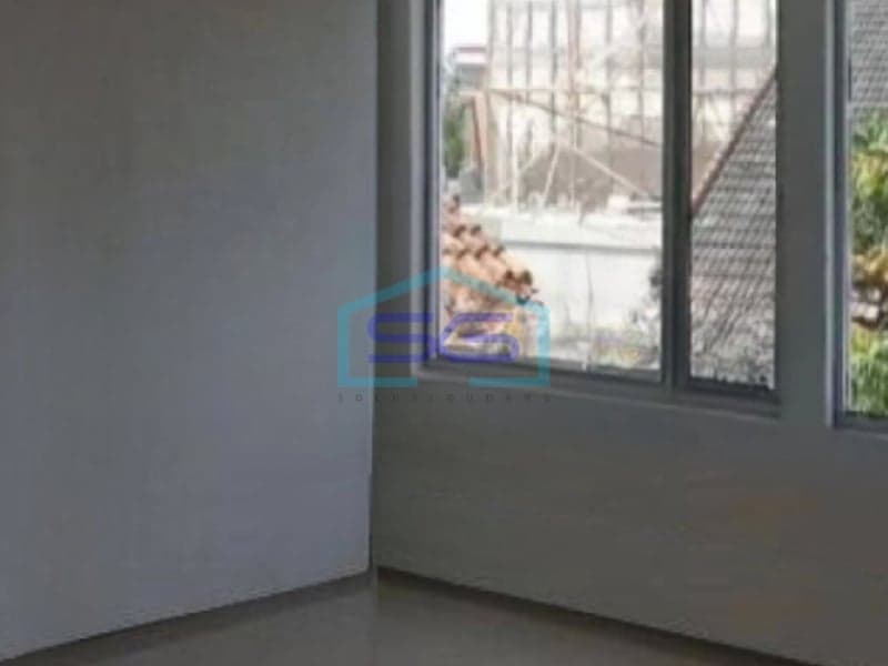 出售：2层商住楼，占地面积173平方米，位于西爪哇省万隆市