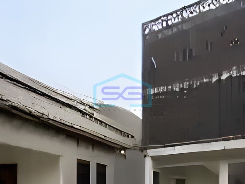 办公室出售，靠近雅加达南部奇兰达的JORR收费公路入口，建筑面积578平方米