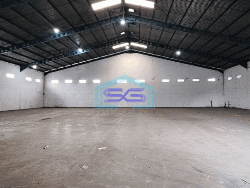 Disewakan Gudang Plus Kantor Akses Kontainer Dekat Jababeka di Cikarang Bekasi LT 2100m2