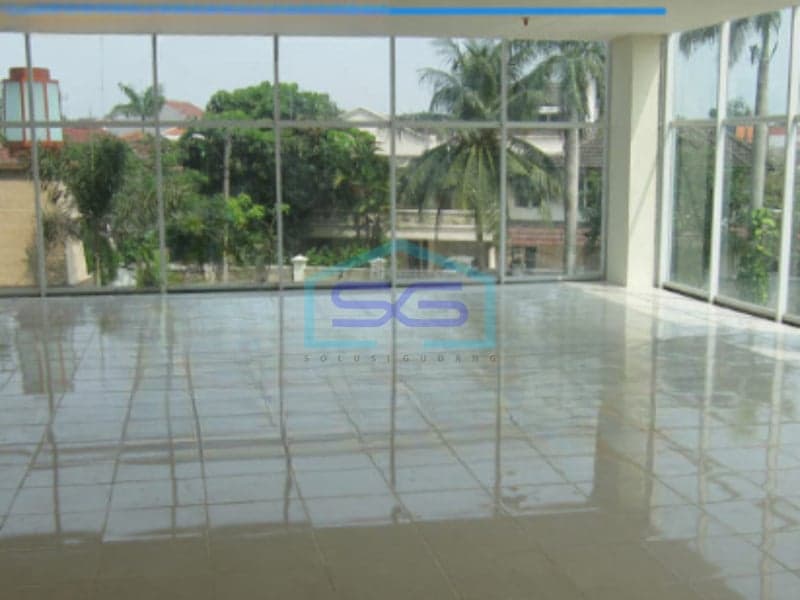 For Sale: Spacious Commercial Building 252 m² in West Jakarta, Freehold Title