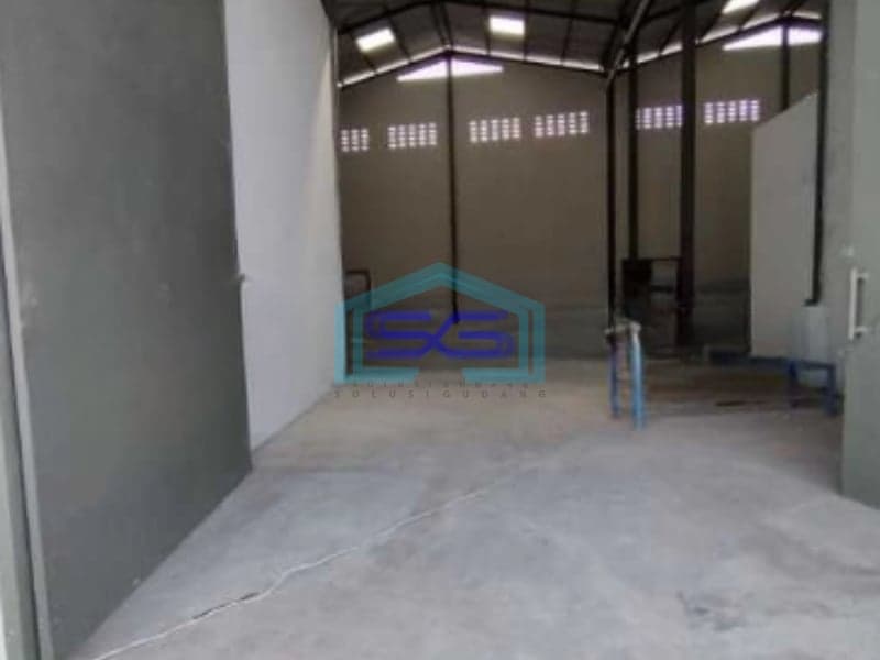 Disewakan Gudang Ada Kantor Luas Tanah  288 m² Lokasi di Kosambi Tangerang