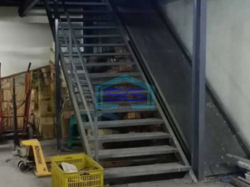 Dijual Gudang Luas Tanah  162 m² Akses Container 40 Feet di Jakarta Utara