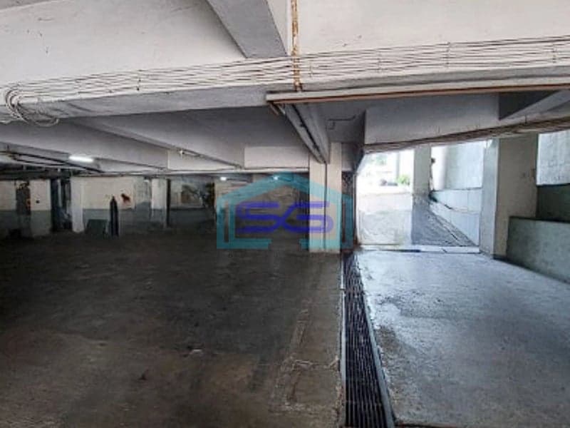 Dijual Cepat Gedung di Jalan Raya Petojo Jakarta Pusat Harga Nego LB 3612m2