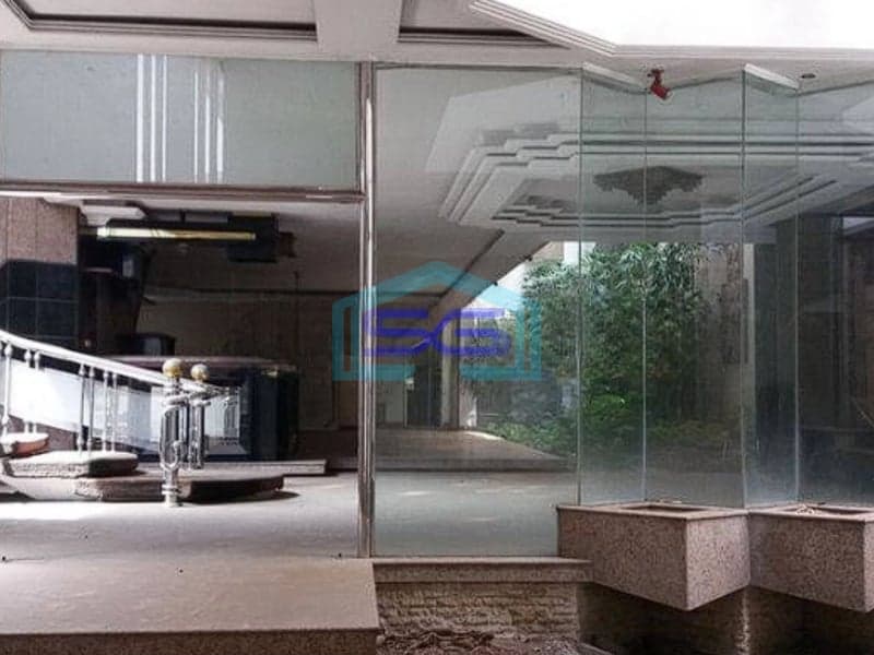 Dijual Gedung 3 lantai di Jl Sudirman Bandung Tengah Pusat Kota LT 1850m2