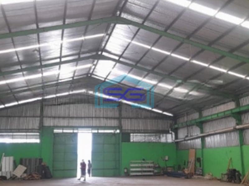 Dijual Gudang Ada Kantor Area Parkir dan Mess di Ranca Iyuh Deraham Jambe Tangerang LT 1200m2