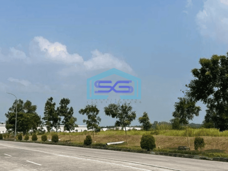 Dijual Tanah Strategis Karawang Barat Luas Tanah 57000 m²