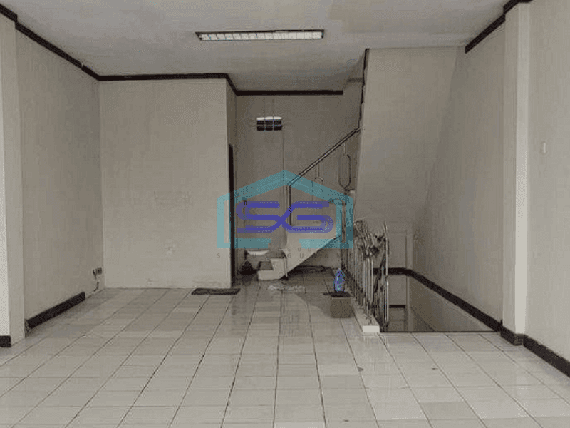 Disewakan Ruko Strategis di Margonda Depok LB 162m2