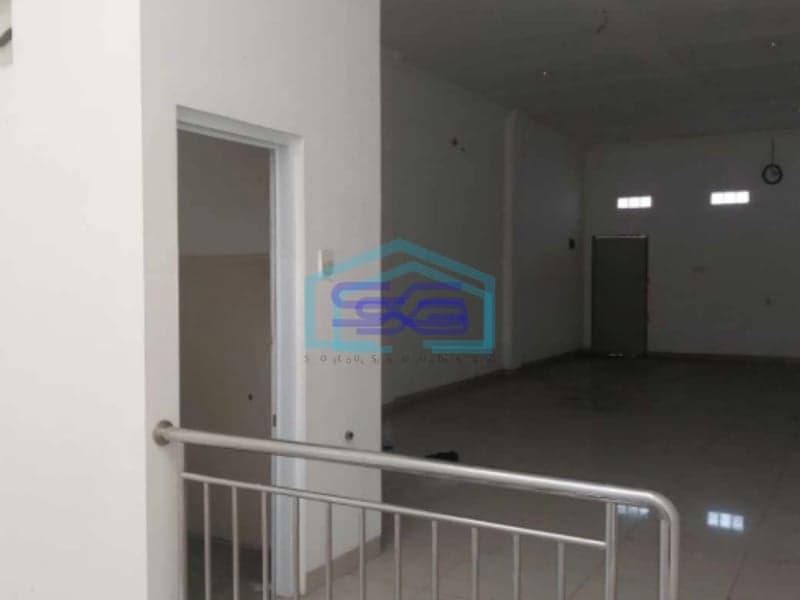 Dijual Ruko Strategis 3 Lantai Tengah Kota Solo Lokasi di Jalan Yos Sudarso LT 633m2