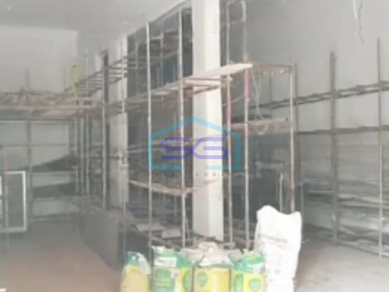 Disewakan Ruko Luas Tanah 120 m² Lokasi di Cakung Jakarta Timur Kondisi Bagus