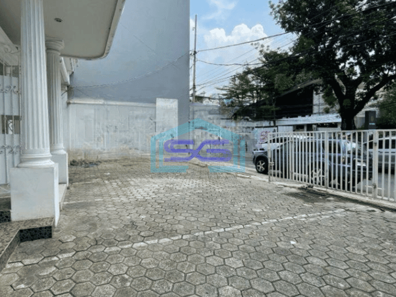 Disewakan Ruang Usaha 3.5 Lantai di Gandaria Jakarta Selatan LT 318m2