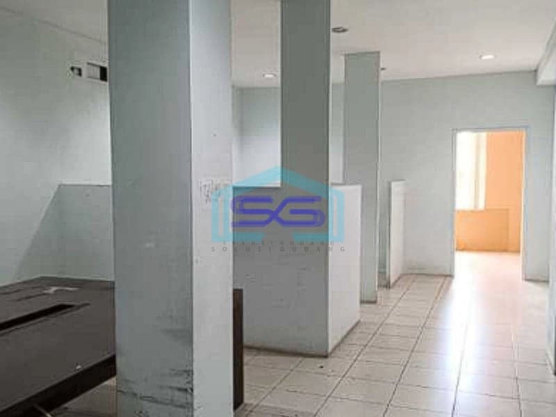 Disewakan Ruko Crown Palace Tebet, Jakarta Selatan Lokasi Strategis 4 Lantai LB 446m2