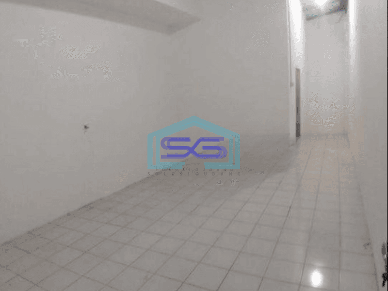 Disewakan Gudang Siap Huni Lokasi Pinggir Jalan Utama Cakung Jakarta Timur LT 5000m2