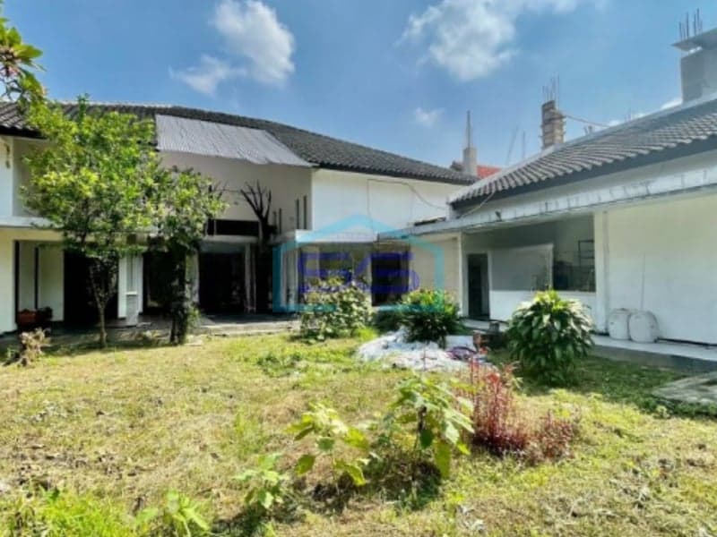 Disewakan Ruang Usaha Dekat Slamet Riyadi di Sriwedari, Solo, Laweyan Jawa Tengah LB 330m2