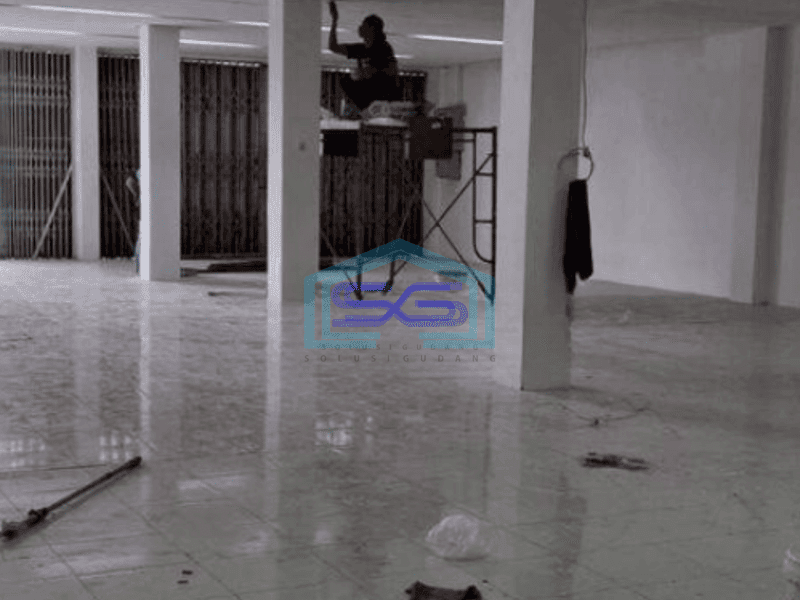 Disewakan ruko gandeng 3 lantai parkiran luas di Gatot Subroto Barat Denpasar Bali