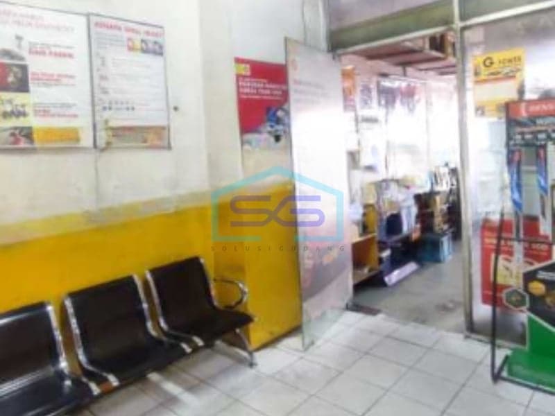 Disewakan Ruko Lokasi Strategis di Gading Serpong Tangerang Banten Luas Tanah 200 m²
