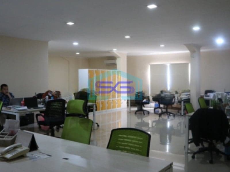 Dijual Gudang Siap Pakai di Daerah Bintara Bekasi LT 8090m2