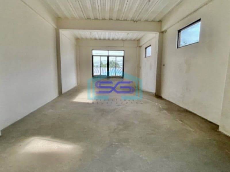Disewakan Ruko Strategis di Jalan Adisucipto Colomadu Solo LB 325m2
