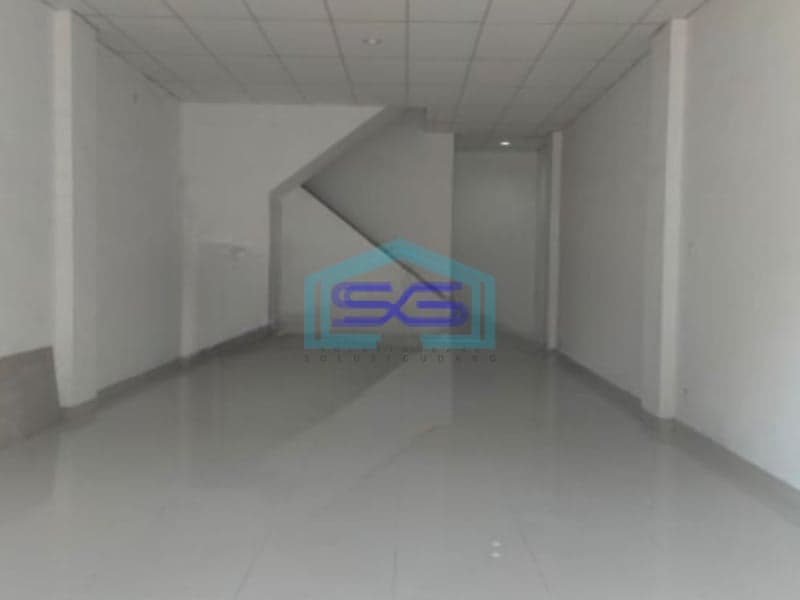 Disewakan Ruko 3 Lantai Luas Bangunan  200 m² di Tangerang