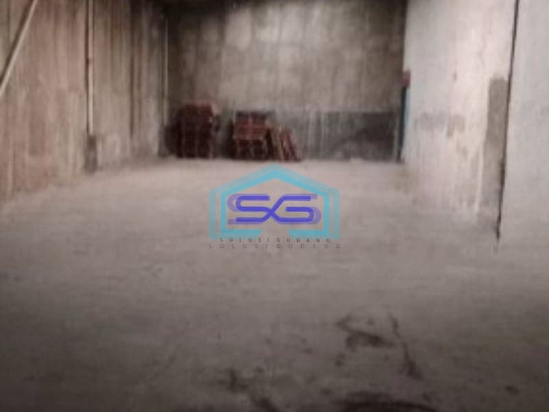 Disewakan Gudang Ada Kantor Luas Bangunan  1425 m² di Kalideres Jakarta Barat
