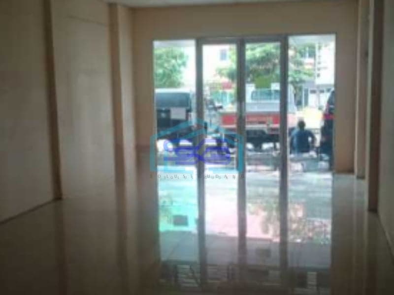 Disewakan Ruko Itc Bsd Tangerang Hadap Jalan Raya Luas Bangunan  125 m²