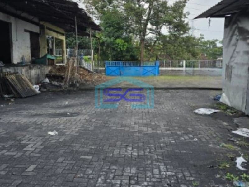 Disewakan Gudang Butuh Renovasi Sangat Cocok Untuk Pabrik di Ungaran Semarang LB 400m2