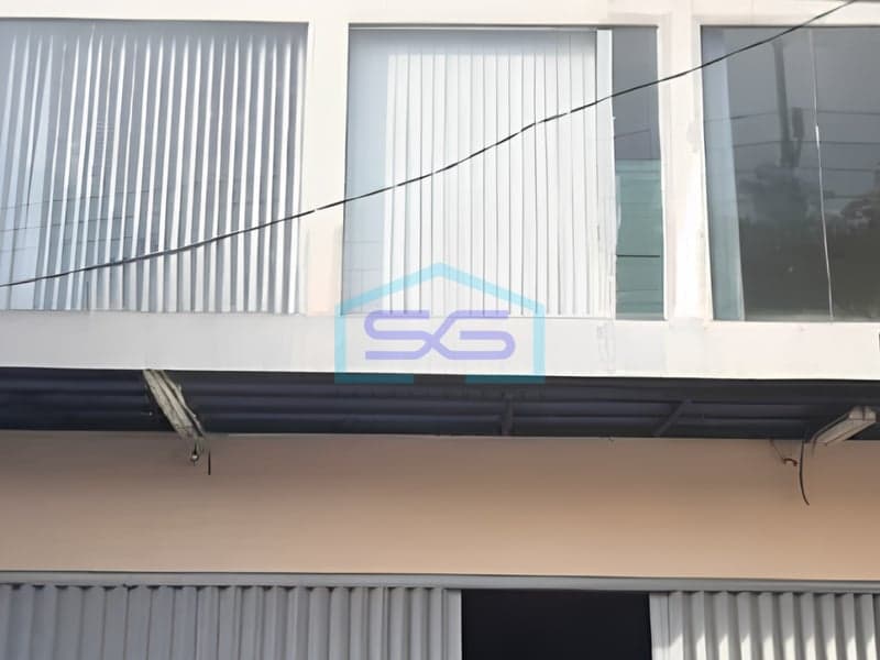 Dijual Ruko Siap Pakai di Jalan Raya Wiyung, Surabaya Jawa Timur LB 850 m²