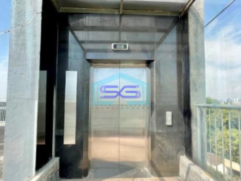 DiJual Ruang Usaha Multifungsi Surabaya Tengah Raya Diponegoro Luas Bangunan  1500 m²