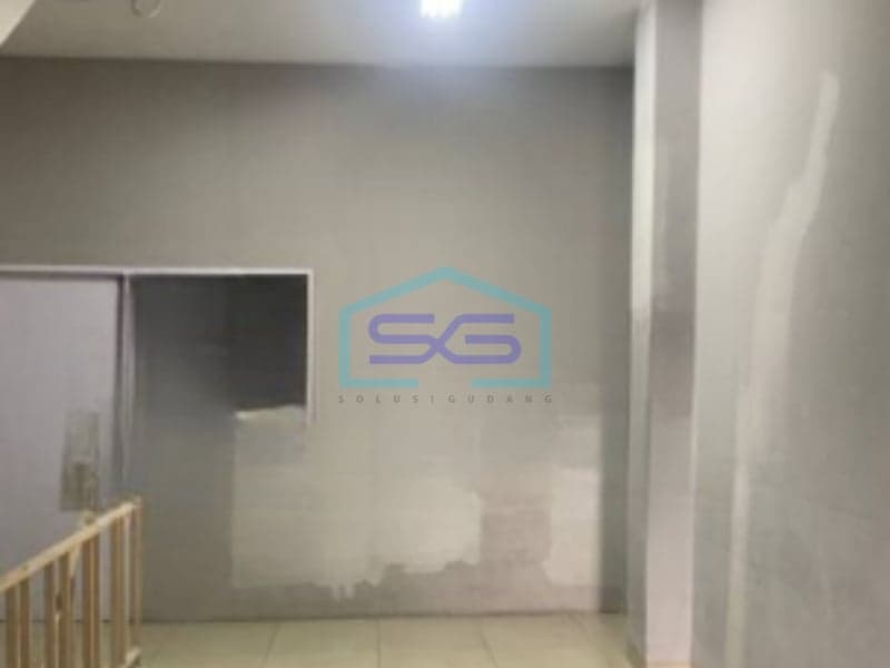 For Rent Spacious Commercial Building 333 m² Located in Rawamangun East Jakarta Ready to Use