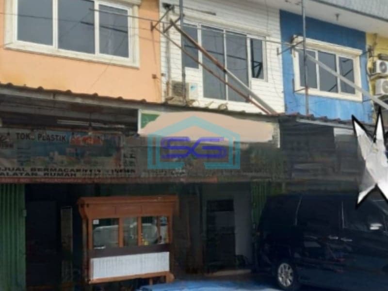Dijual Cepat Ruko Luas Bangunan  240 m² Lokasi Strategis di Pegadungan Jakarta Barat