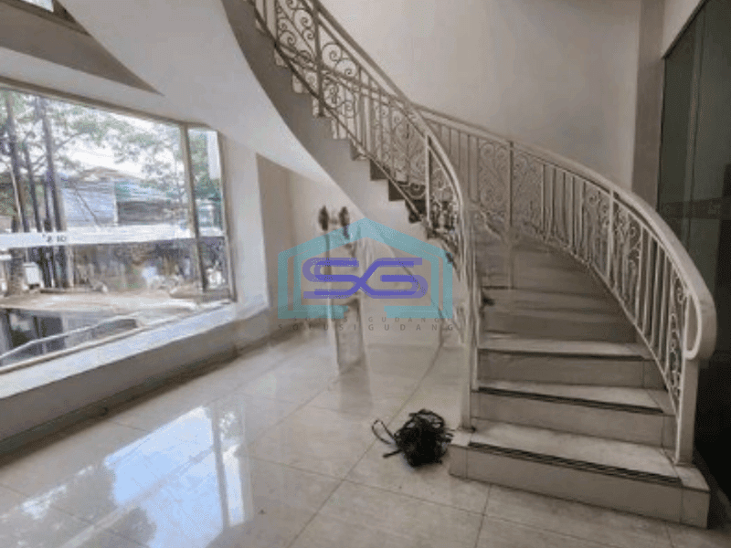 Disewakan Ruko 3 lantai Luas Tanah  345 m² di Pasir Kaliki Bandung